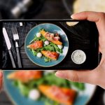 Artikel kali ini membahas tentang beberapa metode dan tips untuk mengambil foto yang bagus menggunakan ponsel pintar Anda.