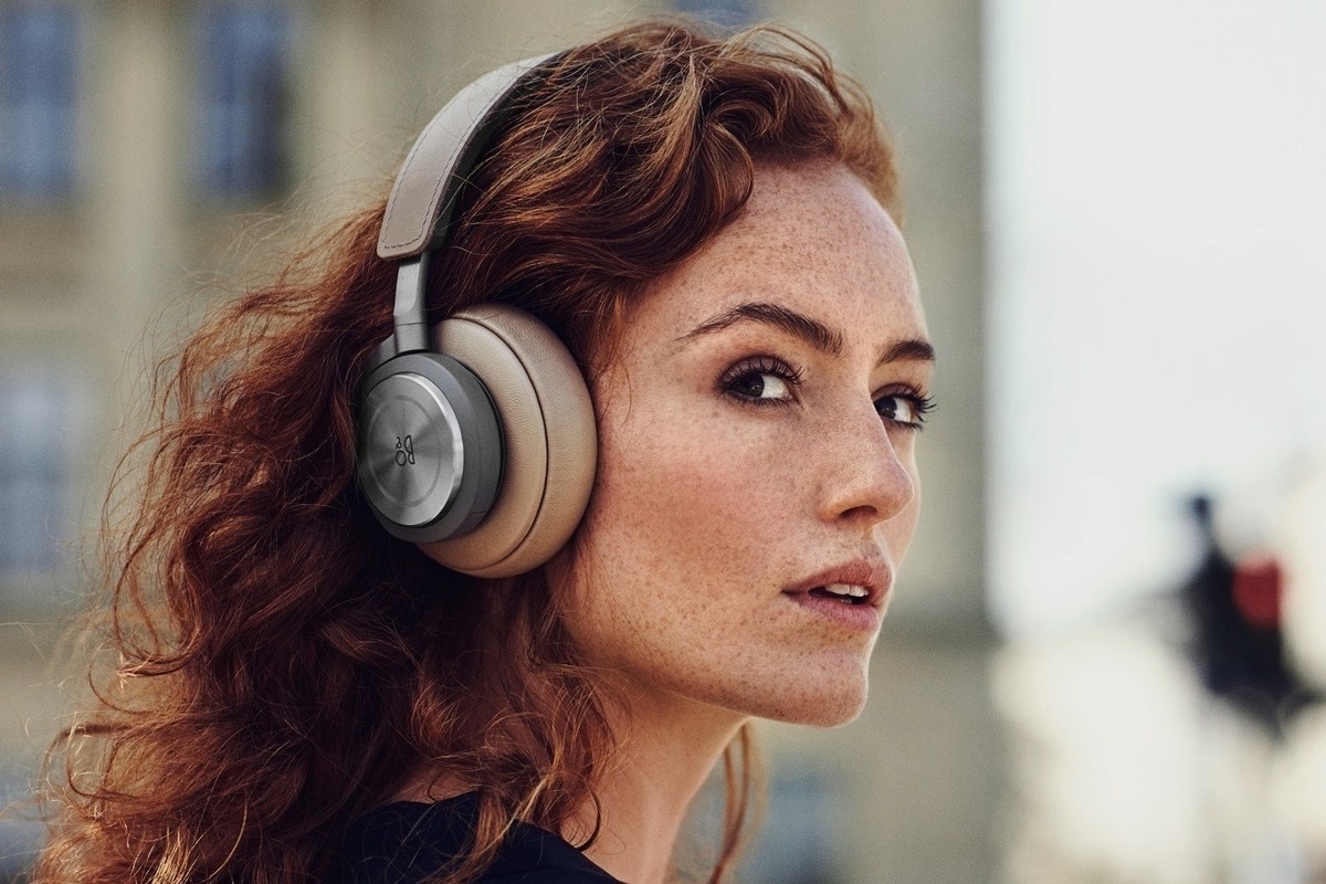 Artikel ini membahas mengenai beberapa tips efektif merawat headphone bluetooth nirkabel yang harus Anda lakukan.
