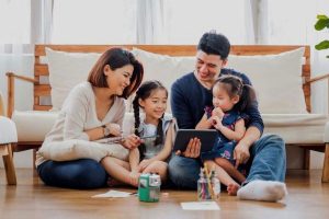 Artikel kali ini menjelaskan tentang beberapa manfaat memasang WiFi rumah yang baik agar kebutuhan internet keluarga Anda terpenuhi.