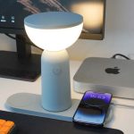 Artikel kali ini membahas mengenai beberapa lampu teknologi keren yang kini berhasil mengubah ruang hidup menjadi lebih modern.