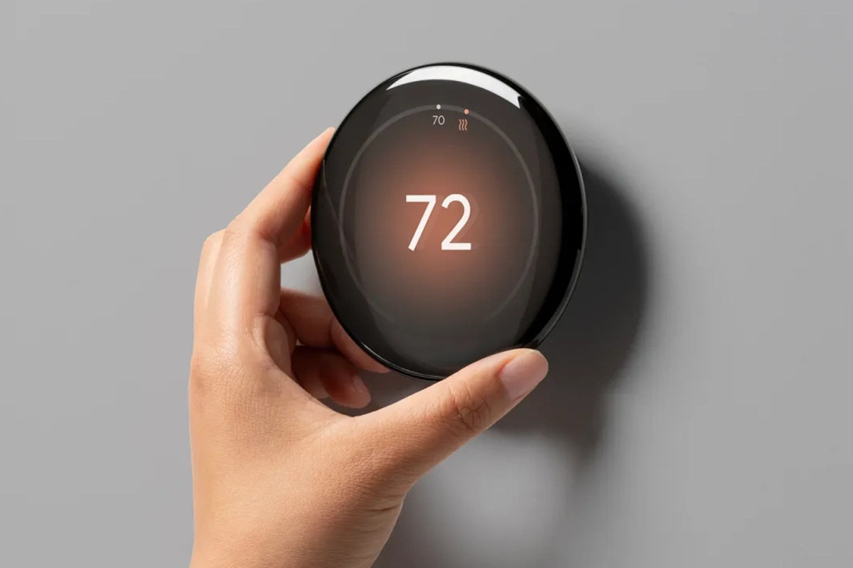 Artikel kali ini membahas mengenai beberapa rekomendasi teknologi rumah pintar yang keren untuk memiliki kehidupan modern.