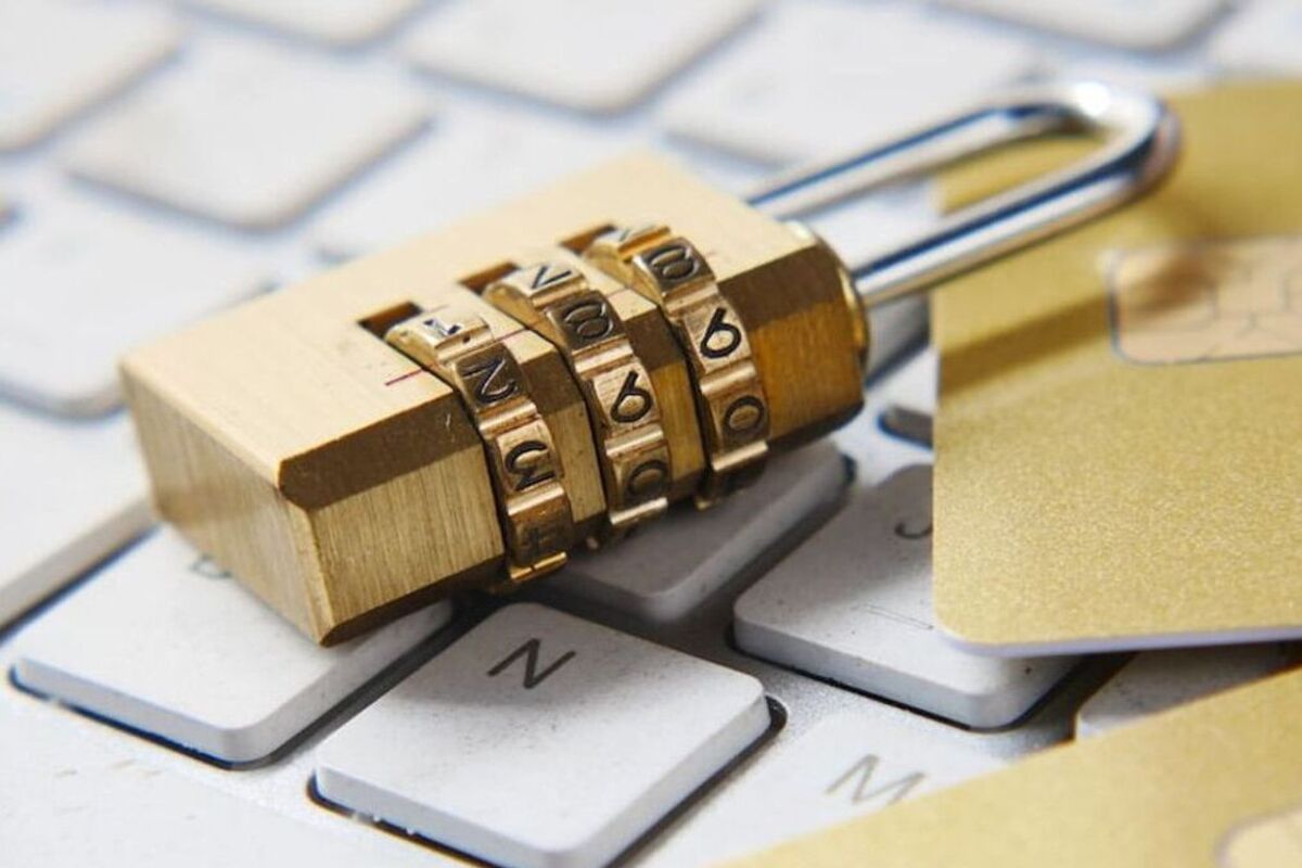 Artikel kali ini membahas mengenai beberapa teknologi sistem perlindungan data pribadi terbaik yang ada dan bisa kalian pahami.