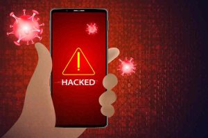 Artikel kali ini akan mengajari Anda beberapa cara untuk melindungi smartphone dari hacking alias peretasan agar selalu aman.