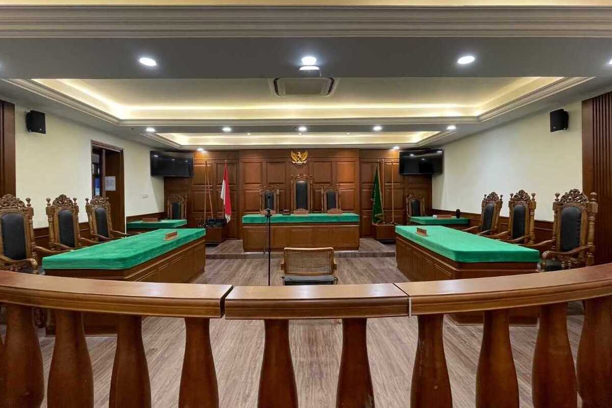 Artikel kali ini sangat menarik akrena membahas mengenai beberapa teknologi di ruang sidang yang super canggih dan modern.
