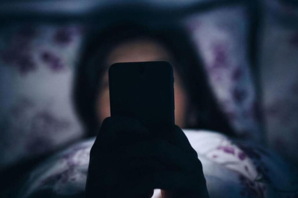 Artikel kali ini membahas mengenai beberapa bahaya tersembunyi jejak digital yang harus Anda perhatikan dan waspadai.